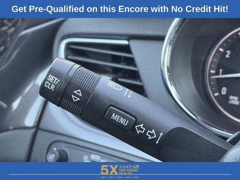 Used 2021 Buick Encore Preferred image 21