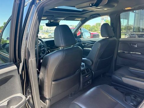 Certified 2021 Honda Pilot Black Edition image 39