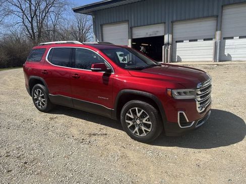 Certified 2023 GMC Acadia SLE w/ Driver Convenience Package image 3