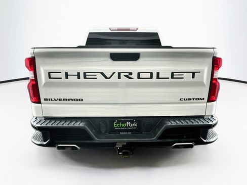 Used 2021 Chevrolet Silverado 1500 Custom Trail Boss w/ LPO, Dark Essentials Package AWD/4WD image 7
