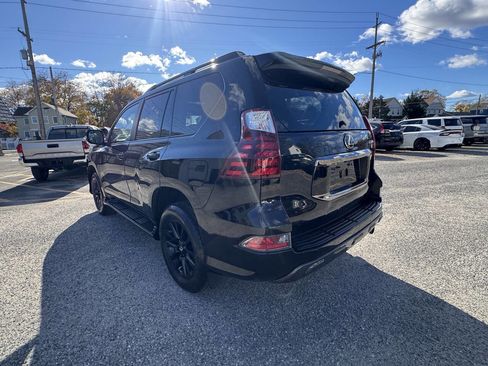 Used 2022 Lexus GX 460 image 18