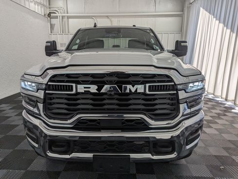 Used 2026 RAM 2500 Big Horn AWD/4WD image 4