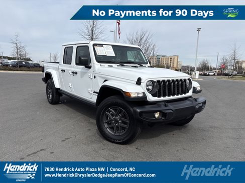 Certified 2025 Jeep Gladiator Nighthawk image 1