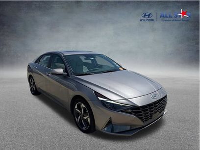 Used 2023 Hyundai Elantra Limited