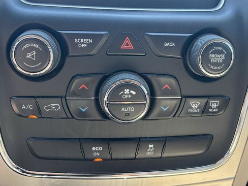 Used 2014 Jeep Grand Cherokee Laredo w/ Security & Convenience Group AWD/4WD image 13