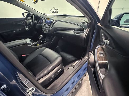 Used 2024 Chevrolet Malibu LT FWD image 23