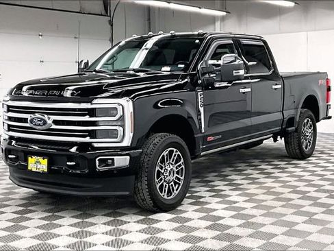 Used 2024 Ford F250 Limited w/ FX4 Off-Road Package image 10