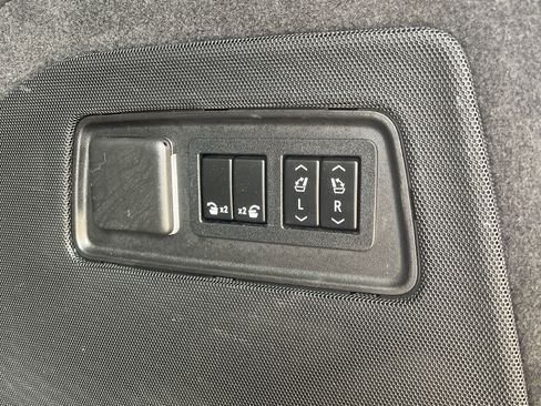 Used 2021 Cadillac Escalade Sport Platinum w/ Heavy-Duty Trailer Package image 57