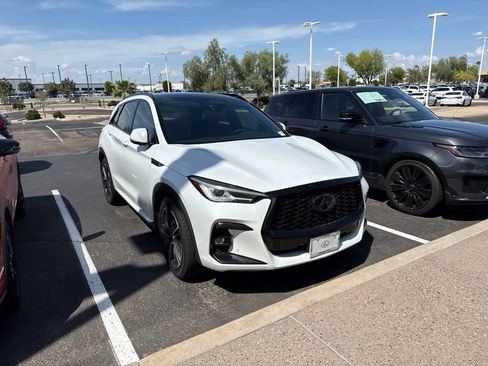Used 2023 INFINITI QX50 Sport FWD image 3