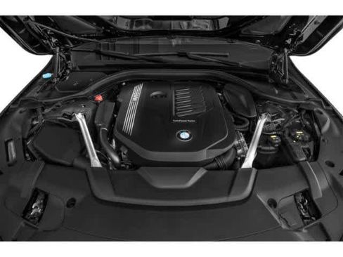Used 2022 BMW 740i w/ M Sport Package RWD image 15
