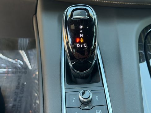 Certified 2024 Cadillac Escalade ESV Sport w/ Touring Package AWD/4WD image 30