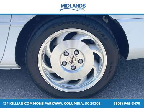 Used 1995 Chevrolet Corvette Coupe RWD image 10
