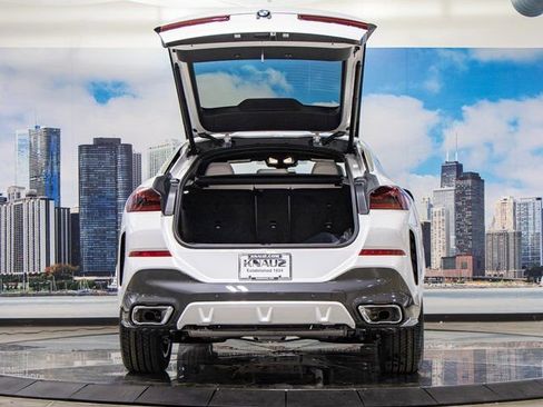 Used 2026 BMW X6 xDrive40i image 12