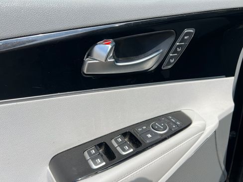 Used 2019 Kia Sorento SX w/ SX Touring Package AWD/4WD image 12