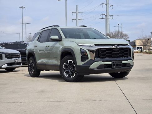 Used 2025 Chevrolet Equinox ACTIV image 1