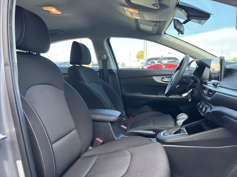 Used 2023 Kia Forte LXS w/ LXS Technology Package FWD image 23
