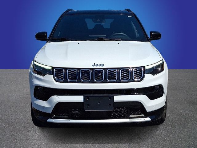 Used 2025 Jeep Compass Limited w/ Elite Group AWD/4WD image 2