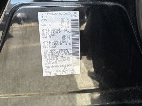 Used 2017 Nissan Pathfinder SL w/ SL Tech Package image 26