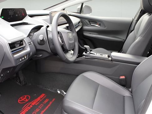 Certified 2026 Toyota Prius Plug-In Hybrid image 7