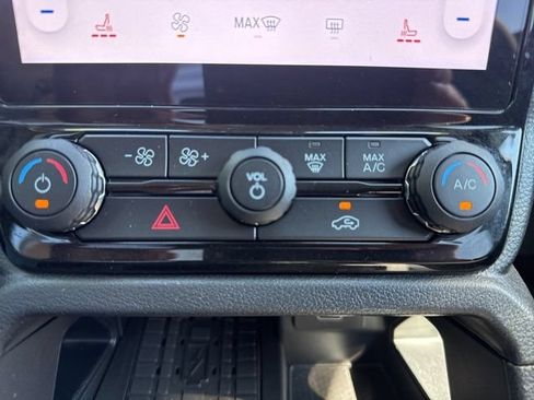 Used 2024 Ford Ranger XLT w/ Equipment Group 301A High AWD/4WD image 26