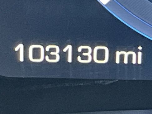 Used 2017 Cadillac Escalade ESV Platinum image 8