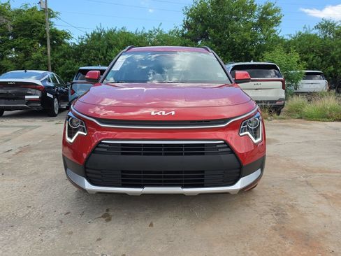 New 2026 Kia Niro LX FWD image 3