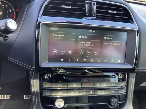 Used 2019 Jaguar F-PACE S AWD/4WD image 15