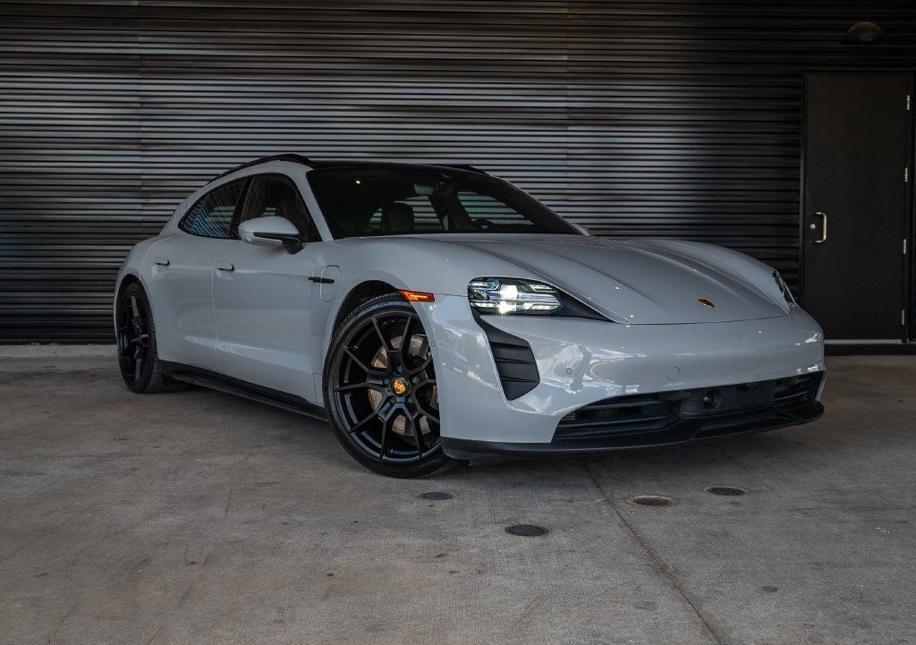 Certified 2024 Porsche Taycan GTS AWD/4WD image 9
