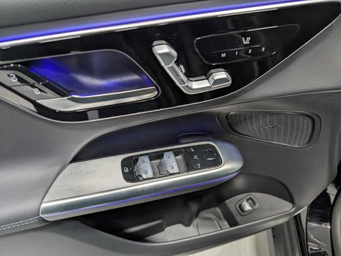 Certified 2025 Mercedes-Benz GLC 300 4MATIC image 34