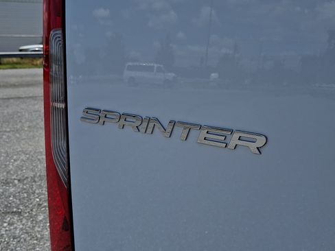 Used 2026 Mercedes-Benz Sprinter 2500 image 27