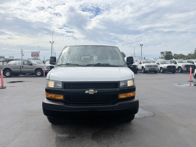 Used 2023 Chevrolet Express 3500 LS RWD image 3