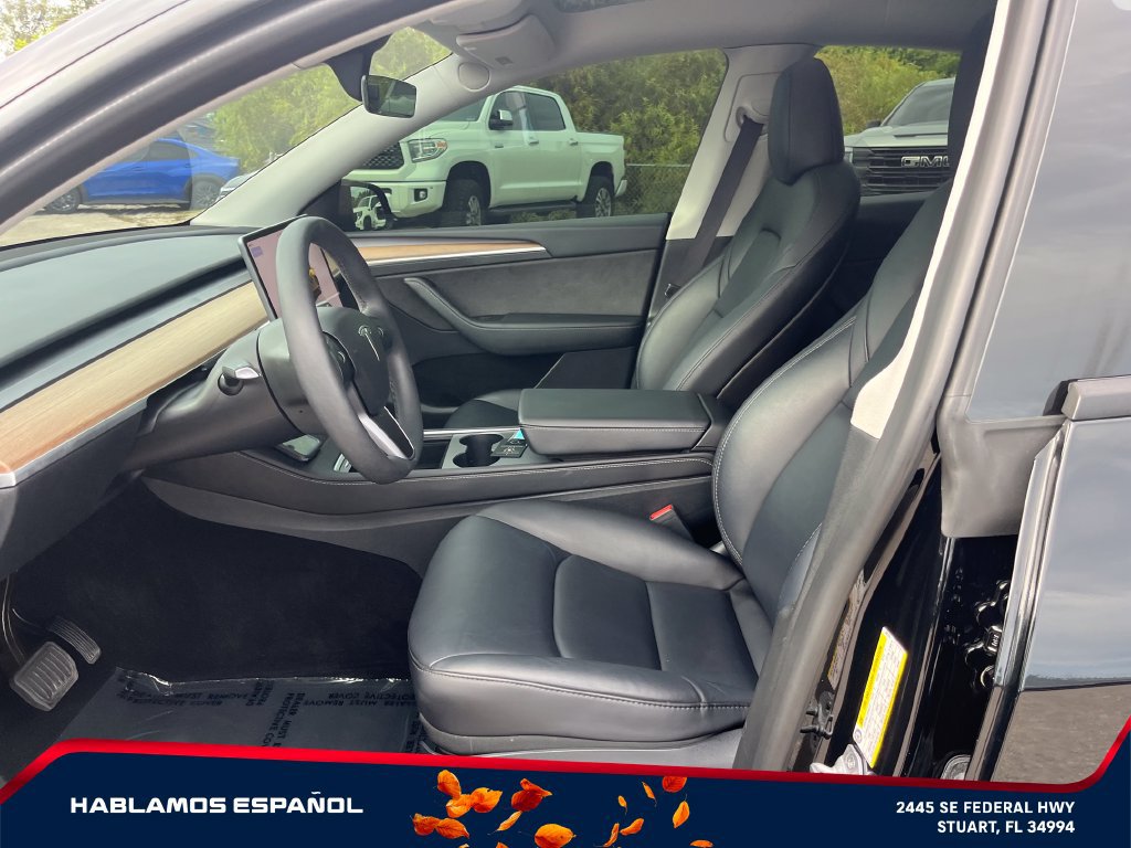 Used 2024 Tesla Model Y Long Range RWD image 9