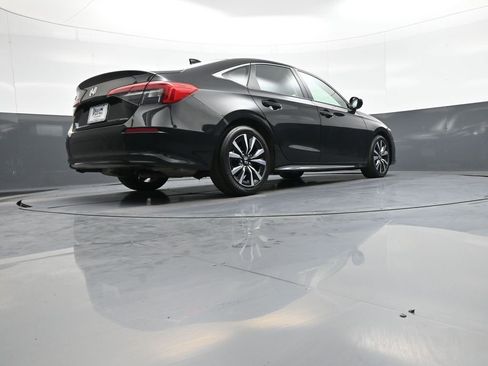 Certified 2023 Honda Civic EX image 29