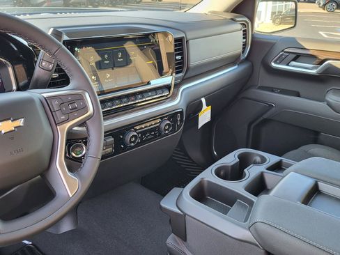 New 2026 Chevrolet Silverado 1500 LT w/ Texas Edition Plus RWD image 17