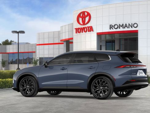 New 2026 Toyota Crown Signia AWD/4WD image 32