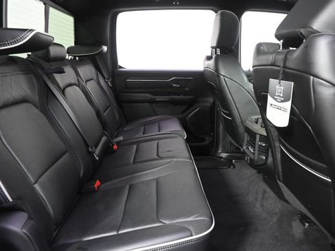 Used 2025 RAM 1500 Limited w/ Off Road Group AWD/4WD image 18