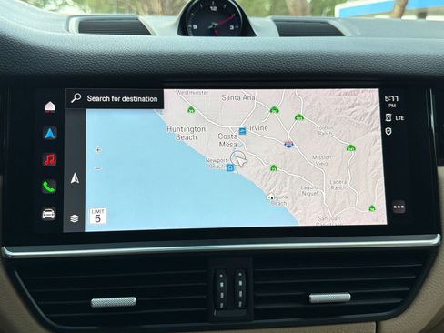 Used 2023 Porsche Cayenne S image 25