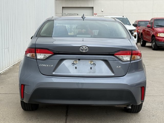 Used 2025 Toyota Corolla LE FWD image 5
