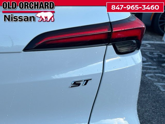 Used 2024 Buick Envista Sport Touring w/ Convenience I Package FWD image 10