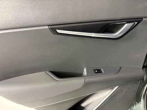 New 2026 Kia Niro Wind FWD image 32