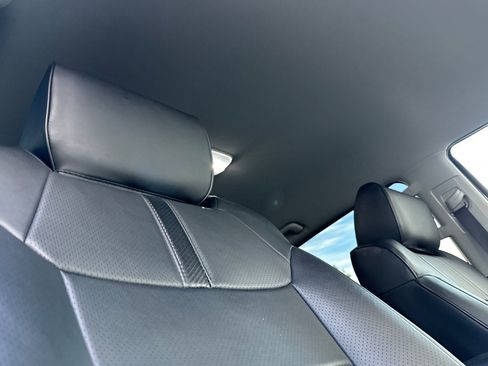 Used 2018 Toyota Tundra SR5 w/ TRD Sport Package image 19