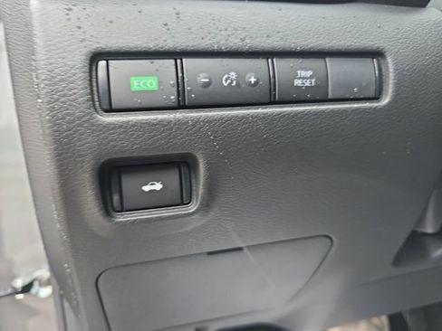 New 2025 Nissan Sentra S image 30