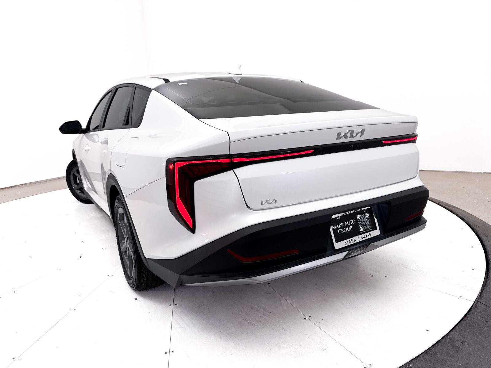 Used 2025 Kia K4 FWD image 6