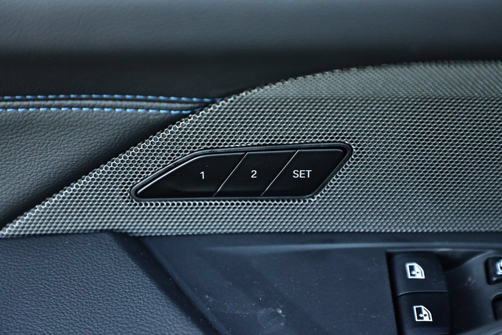 Used 2025 BMW 430i Coupe w/ M Sport Package RWD image 19