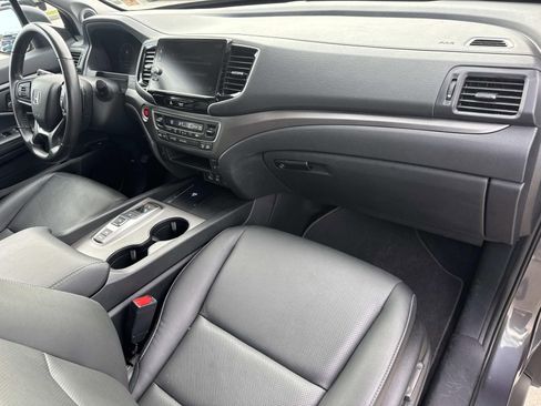 Used 2025 Honda Ridgeline RTL image 11