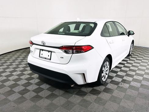 Used 2024 Toyota Corolla LE FWD image 3