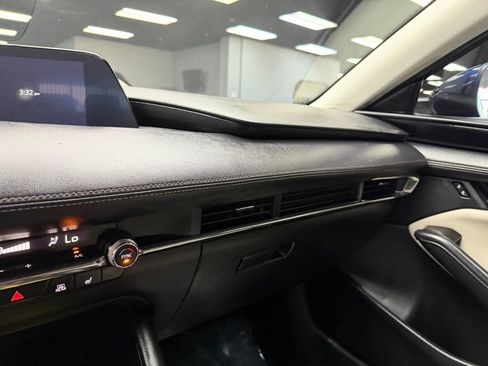 Used 2023 MAZDA MAZDA3 s FWD image 27