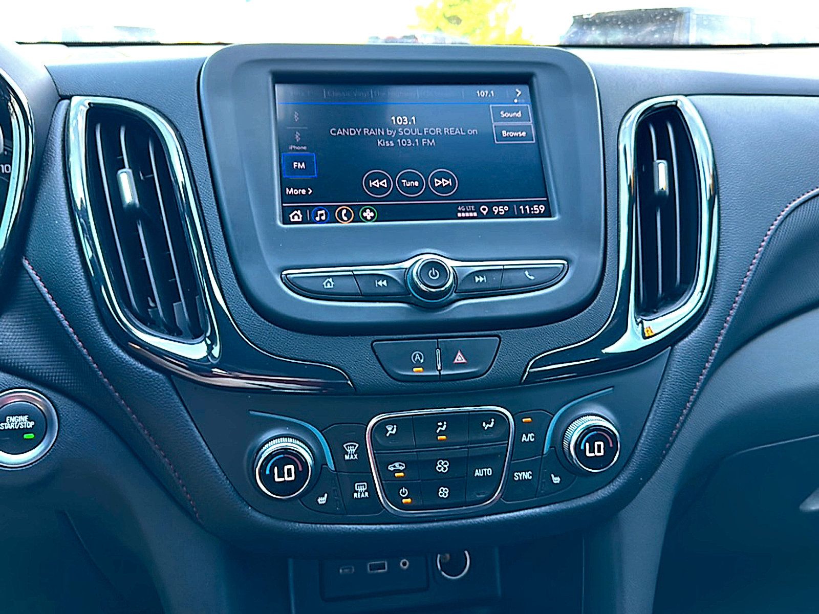 Used 2023 Chevrolet Equinox RS FWD image 33