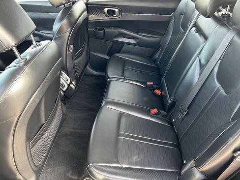 Certified 2024 Kia Sorento S image 16