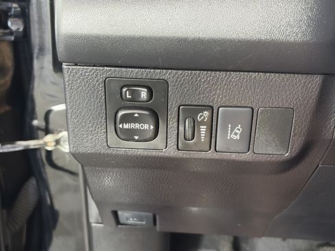 Used 2018 Toyota RAV4 LE w/ All Weather Liner Package AWD/4WD image 24